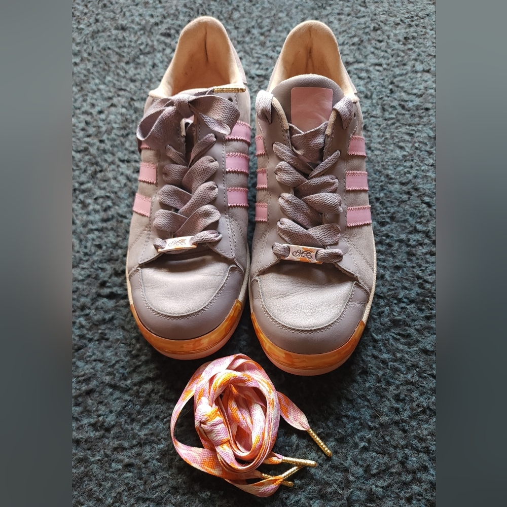 Adidas Missy Elliot Superstar sneakers